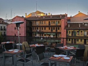 Tejados y corralas Gaudeamus Café. Lavapiés, Madrid