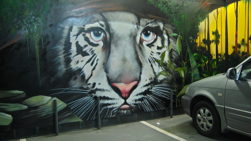 Parking Santo Domingo Pintura Mural en el Parking del Hotel Mercure Santo Domingo. C/ San Bernardo, 1