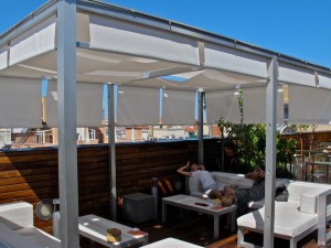 abierta todo el dia Terraza de Las Letras. Gran Vía, Madrid