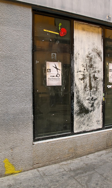 Borondo Calle Mira el Sol