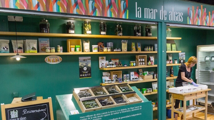 LA MAR DE ALGAS en el Mercado de Anton Martin