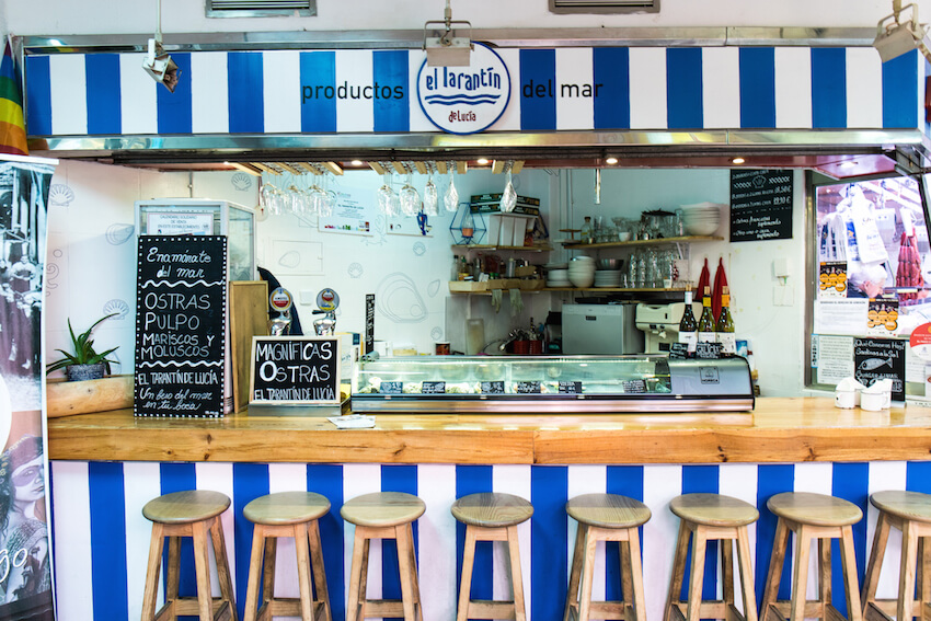 Mercado de Antón Martín, un gastromarket en el Barrio de las Letras