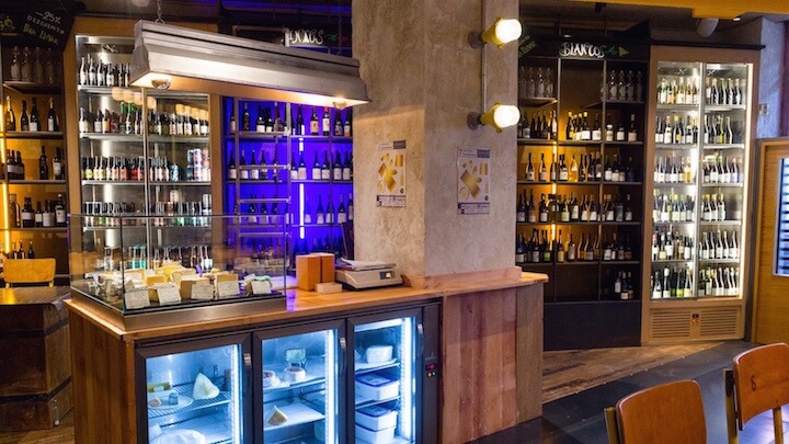 LA CANÍBAL vinos de grifo, cervezas artesanas y tablas de queso