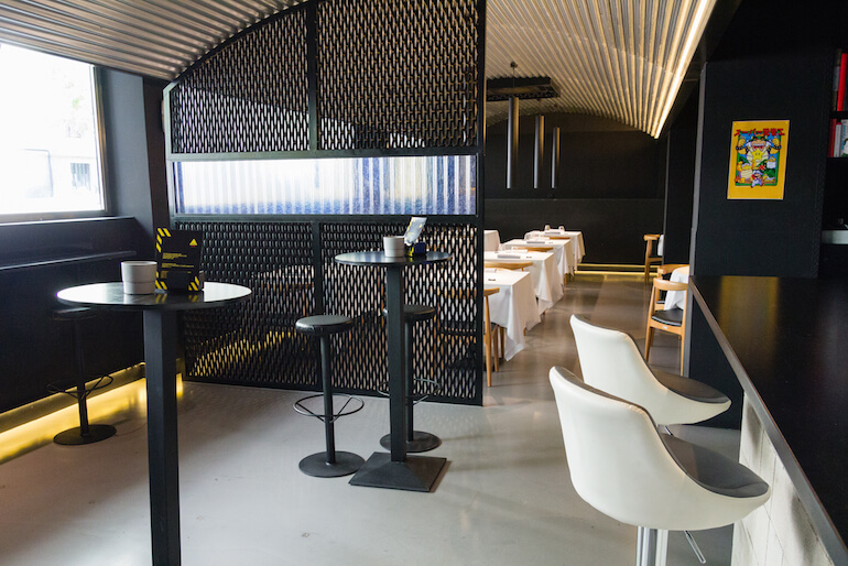 MEDEA RESTAURANTE la barra indie para comer bien en Chamberí