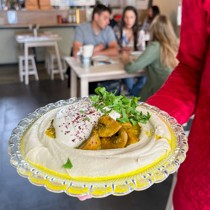 Barganzo, la mejor dirección para celebra del Día del Hummus
