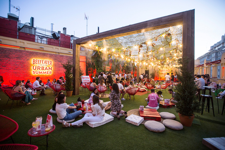 La azotea del Cine Callao abre por primera vez convertida en Picadilly Garden