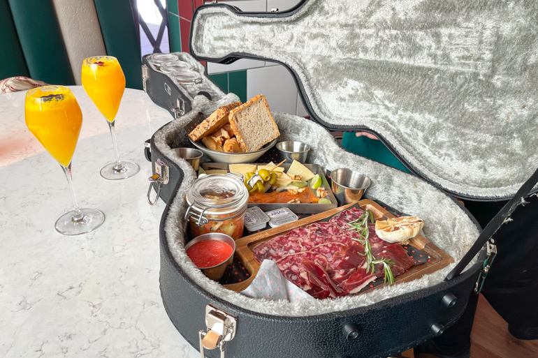Guitar For Two, un brunch muy rockero en Hard Rock Hotel