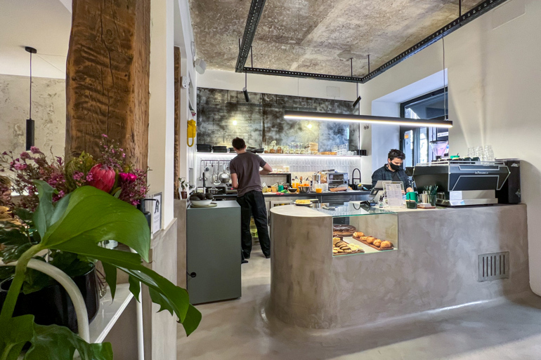 Osom, café de especialidad y cocina sostenible en Salesas
