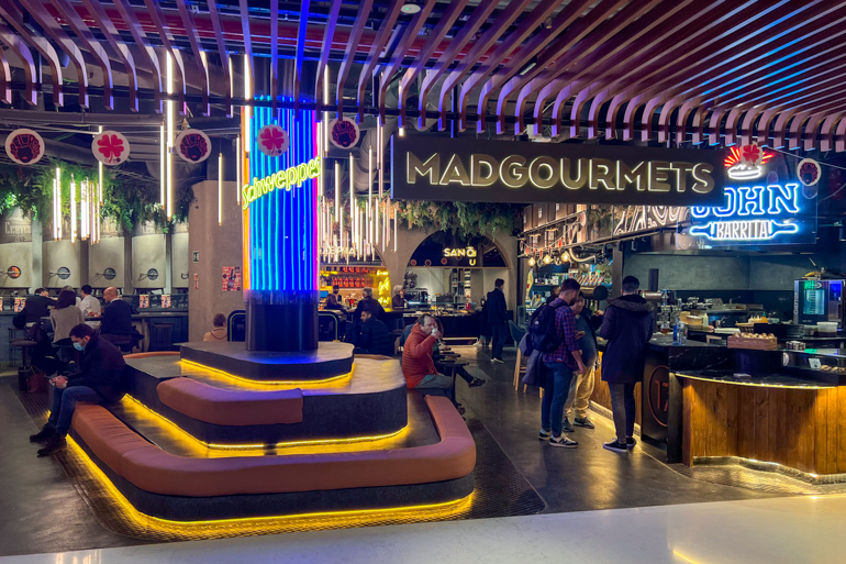 Mad Gourmets, la vuelta al mundo más original y divertida junto a Puerta del Sol