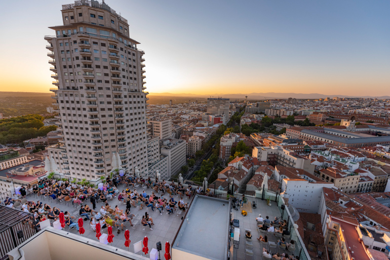 Live the Roof, las estrellas de los tejados con Vega, Neuman y Royal Bliss