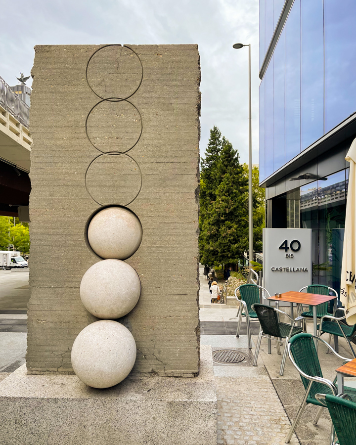 La Castellana esconde un museo de escultura abstracta al aire libre