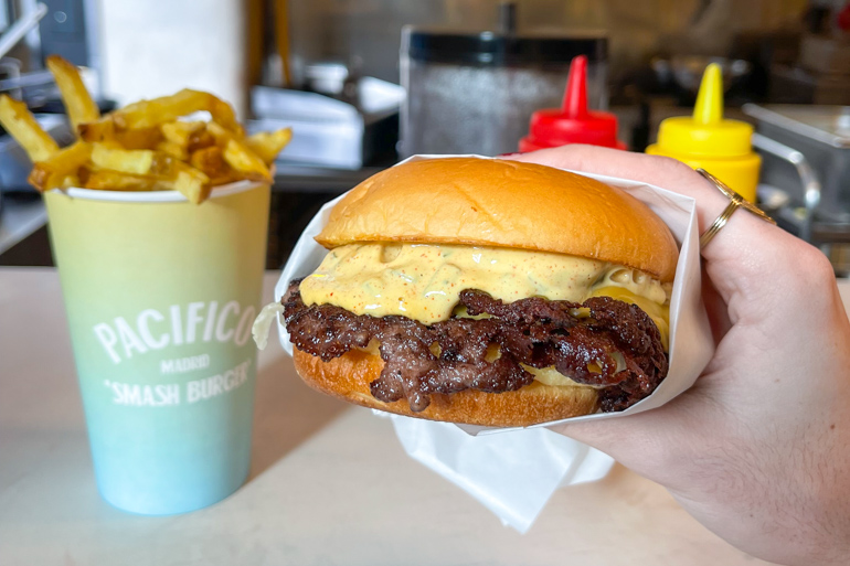 Pacífico, las smash burgers que han conquistado Salesas