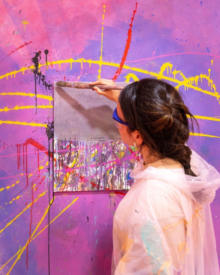 Salpicarte, el estudio de pintura donde lanzar colores a un lienzo en blanco