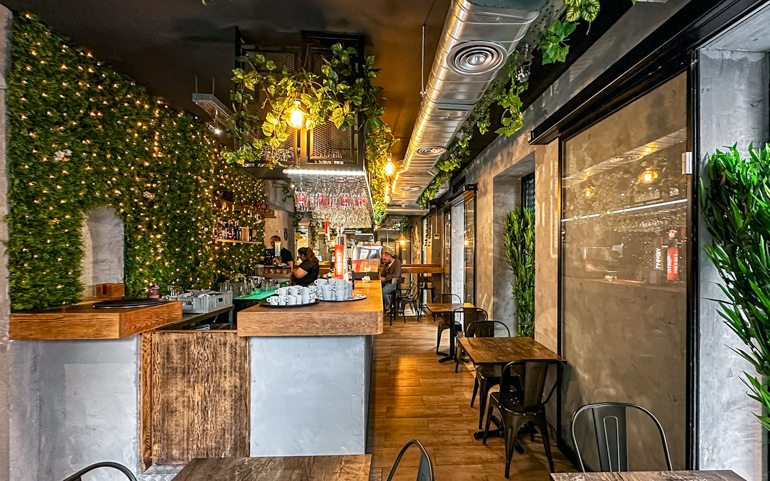 JUNGLEKING, una selva urbana de comida internacional en el corazón de Madrid
