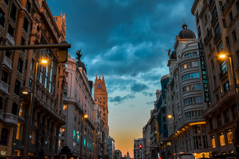 Cerrajero Madrid urgente. Premiados por su servicio excelente