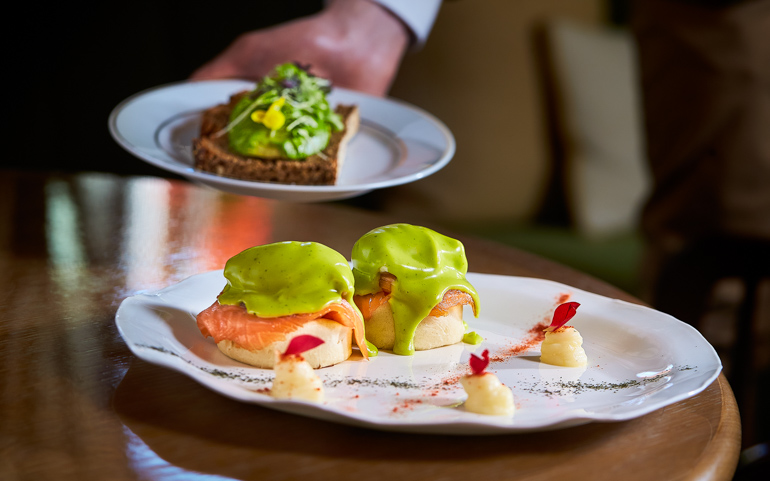 Tragabuches estrena local y carta de desayunos en Madrid