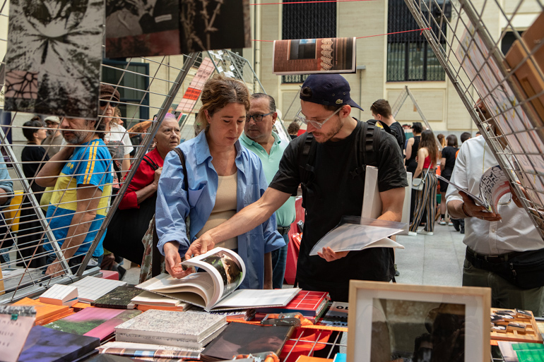Charlas, música y mucha cultura en la feria Libros Mutantes 2024