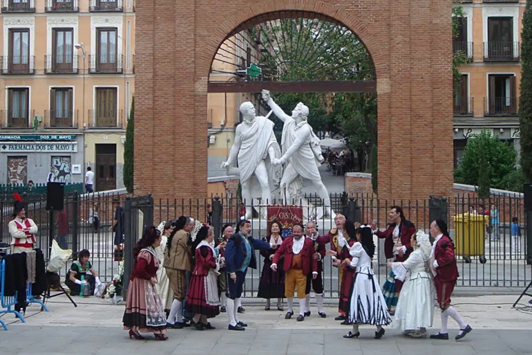 Qué, cuándo y dónde: todo sobre las Fiestas del 2 de mayo de Malasaña