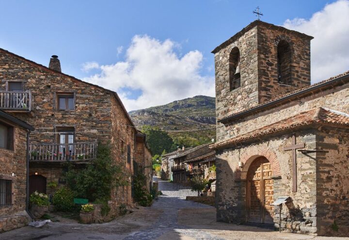 La Ruta de los Pueblos Negros Tradición y Paisaje