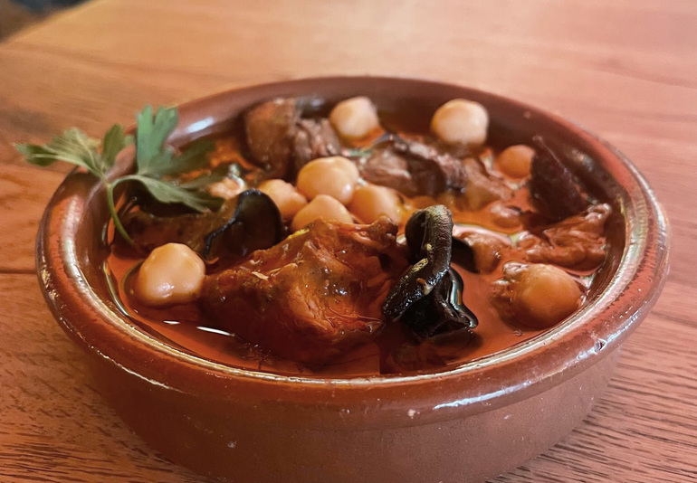 Ruta de tapas castizas en la Plaza de la Paja
