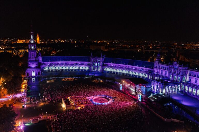 Icónica Santalucía Sevilla Fest revoluciona la Plaza de España sevillana