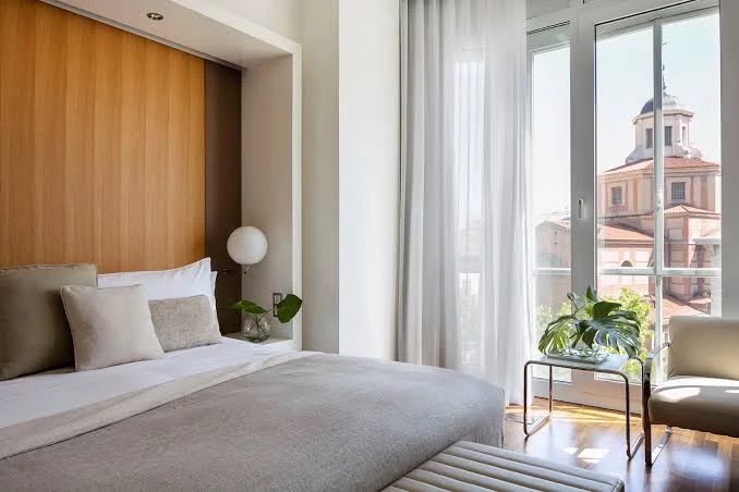 mercadillo hotel ME